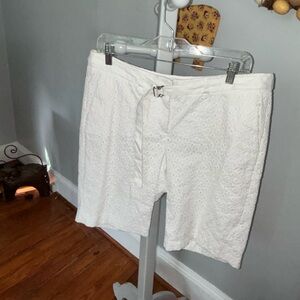 W by Worth  Sz 8 White Eyelet Bermuda Shorts with Self-Tie Waist